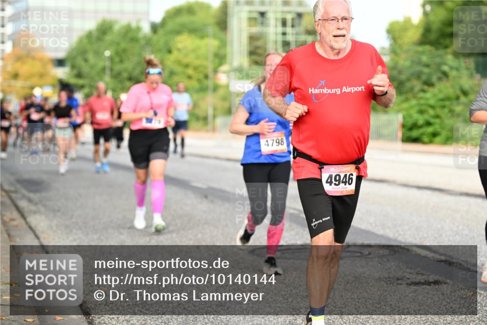 06.09.2026 - CURREX Alsterlauf Dr. Thomas Lammeyer http://msf.ph/oto/10140144 06.09.2026 10:07:40 Laufen 4798, 4946 meine-sportfotos.de