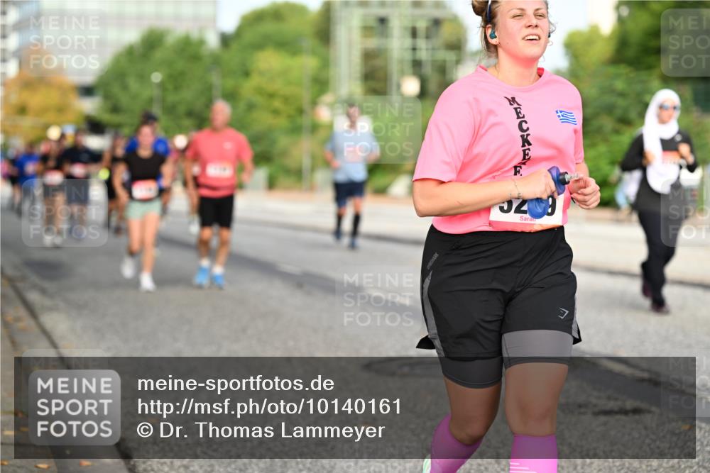 06.09.2026 - CURREX Alsterlauf Dr. Thomas Lammeyer http://msf.ph/oto/10140161 06.09.2026 10:07:43 Laufen  meine-sportfotos.de