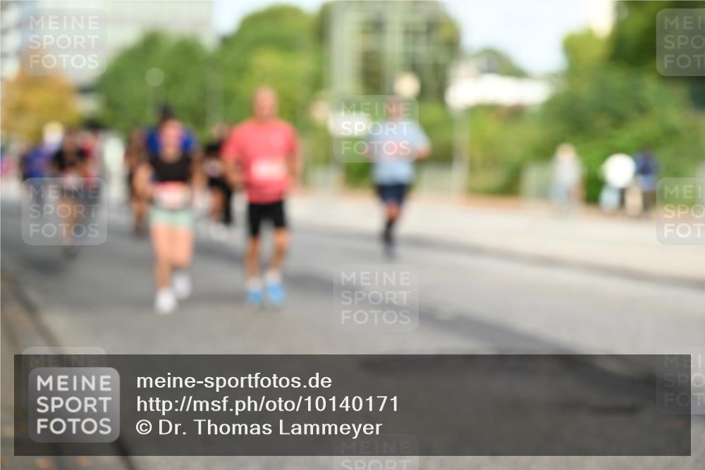 06.09.2026 - CURREX Alsterlauf Dr. Thomas Lammeyer http://msf.ph/oto/10140171 06.09.2026 10:07:44 Laufen  meine-sportfotos.de