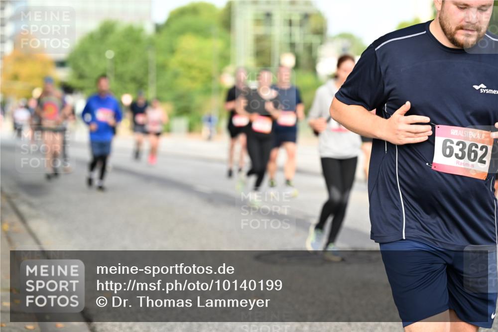 06.09.2026 - CURREX Alsterlauf Dr. Thomas Lammeyer http://msf.ph/oto/10140199 06.09.2026 10:07:53 Laufen 6362 meine-sportfotos.de