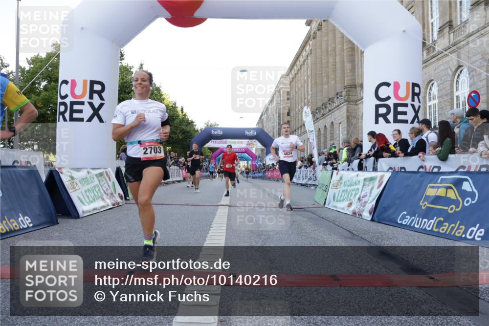 06.09.2026 - CURREX Alsterlauf Yannick Fuchs http://msf.ph/oto/10140216 06.09.2026 09:46:18 Ziel 2342, 2703, 4287, 4537, 4824, 4970, 5419, 5515, 5906, 6014, 6406, 8210, 8266 meine-sportfotos.de