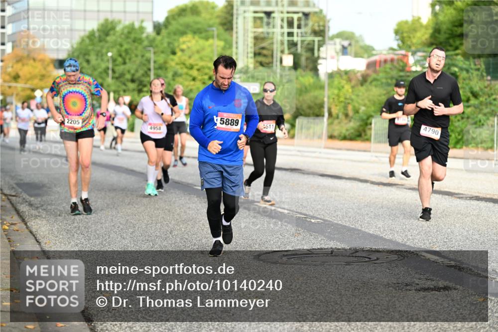 06.09.2026 - CURREX Alsterlauf Dr. Thomas Lammeyer http://msf.ph/oto/10140240 06.09.2026 10:07:57 Laufen 2205, 4958, 5889, 511, 4790 meine-sportfotos.de