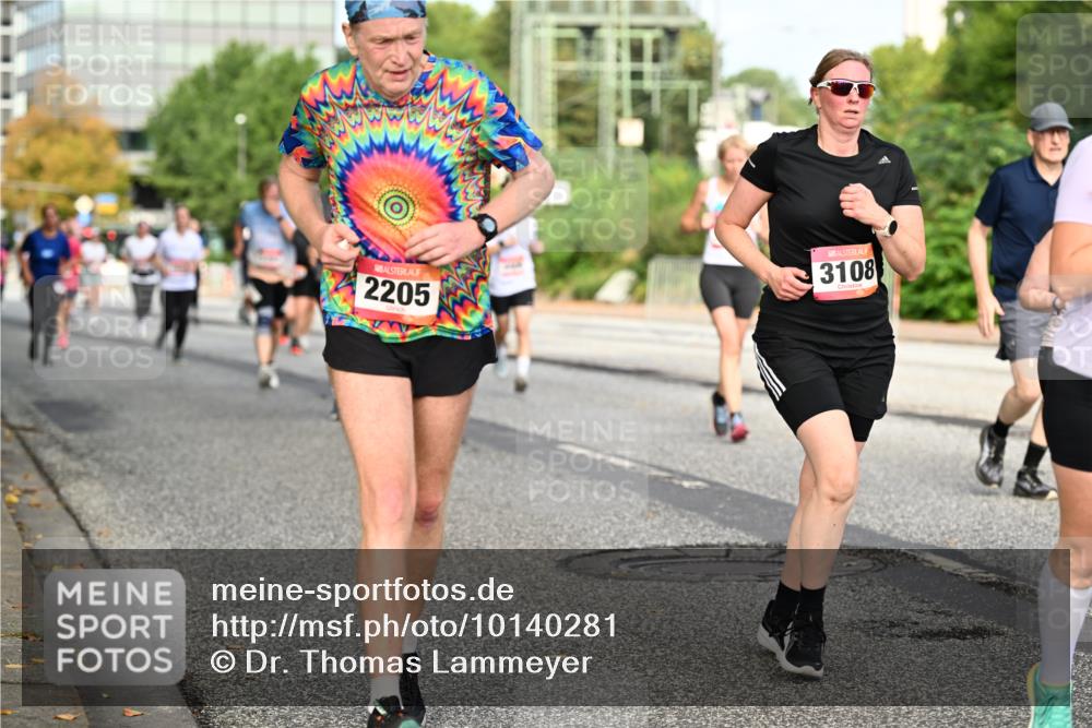 06.09.2026 - CURREX Alsterlauf Dr. Thomas Lammeyer http://msf.ph/oto/10140281 06.09.2026 10:08:02 Laufen 2205, 3108 meine-sportfotos.de