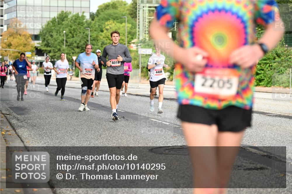 06.09.2026 - CURREX Alsterlauf Dr. Thomas Lammeyer http://msf.ph/oto/10140295 06.09.2026 10:08:04 Laufen 3557, 5292, 6019, 216, 4409, 2205 meine-sportfotos.de