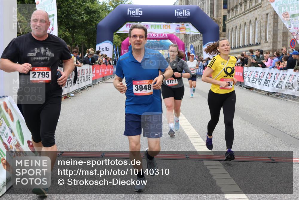06.09.2026 - CURREX Alsterlauf Strokosch-Dieckow http://msf.ph/oto/10140310 06.09.2026 10:17:51 Ziel 2645, 2710, 2795, 3680, 3948, 4757, 4759, 5177 meine-sportfotos.de