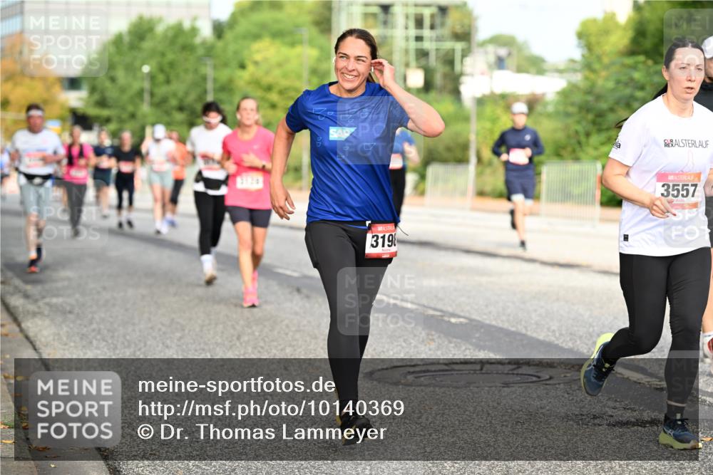 06.09.2026 - CURREX Alsterlauf Dr. Thomas Lammeyer http://msf.ph/oto/10140369 06.09.2026 10:08:11 Laufen 3120, 3198, 3557 meine-sportfotos.de