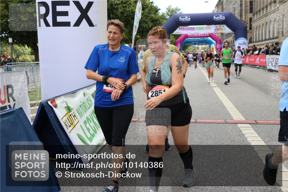 06.09.2026 - CURREX Alsterlauf Strokosch-Dieckow http://msf.ph/oto/10140386 06.09.2026 10:16:33 Ziel 2431, 2432, 2744, 2851, 2880, 2887, 2888, 3015, 3019, 3508, 3509, 3788, 4820, 4821, 5578, 6217, 8283 meine-sportfotos.de