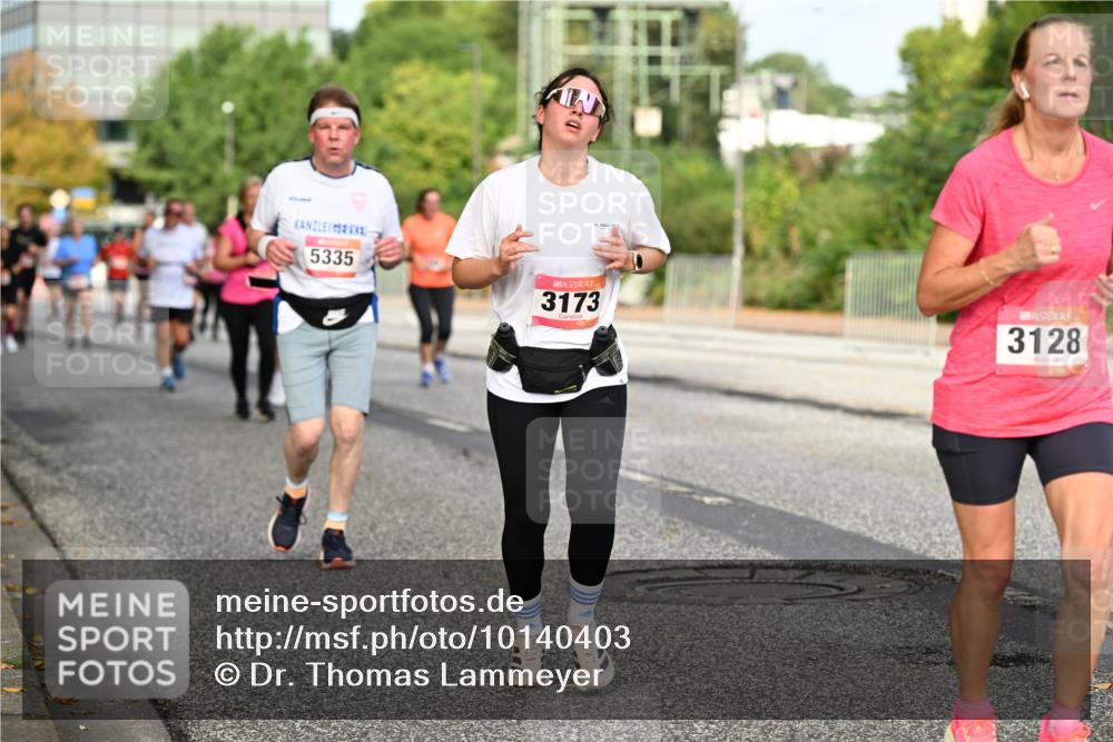 06.09.2026 - CURREX Alsterlauf Dr. Thomas Lammeyer http://msf.ph/oto/10140403 06.09.2026 10:08:15 Laufen 5335, 3173, 3128 meine-sportfotos.de