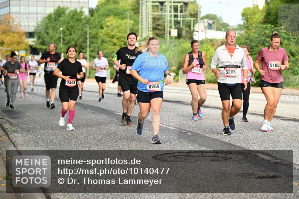 06.09.2026 - CURREX Alsterlauf Dr. Thomas Lammeyer http://msf.ph/oto/10140477 06.09.2026 10:08:25 Laufen 6235, 2493, 3, 6266, 4948, 5185, 5285, 73 meine-sportfotos.de