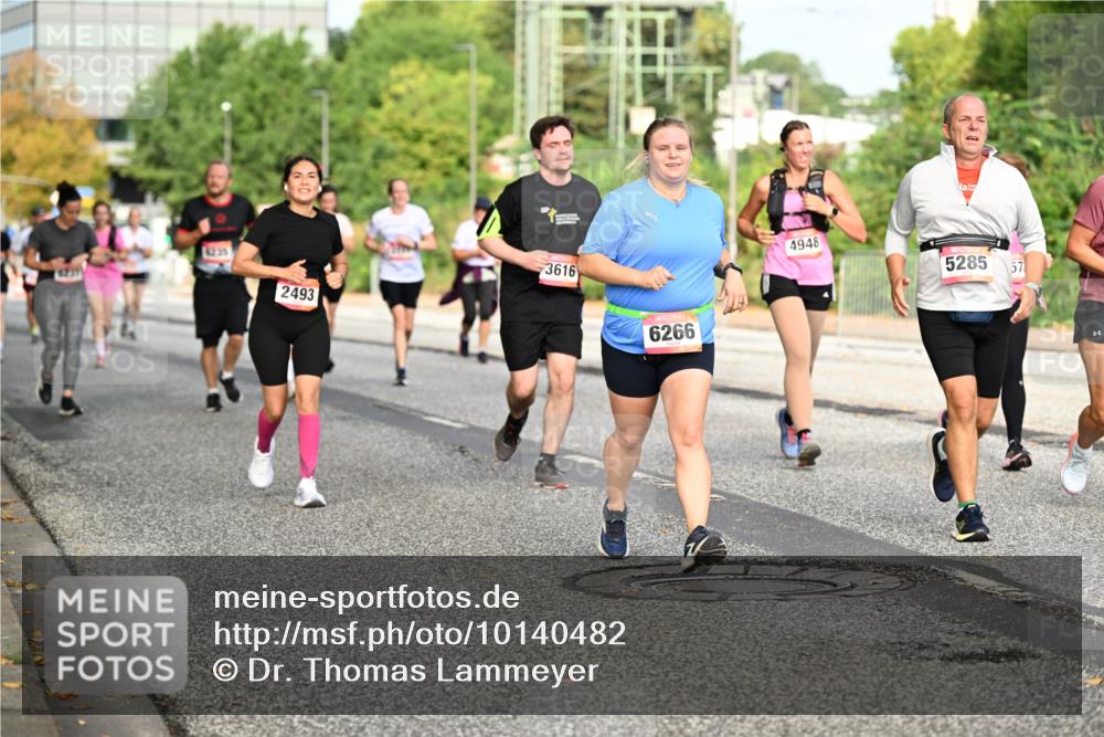 06.09.2026 - CURREX Alsterlauf Dr. Thomas Lammeyer http://msf.ph/oto/10140482 06.09.2026 10:08:25 Laufen 6239, 235, 2493, 3616, 6266, 4948, 5285, 57 meine-sportfotos.de