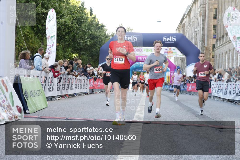 06.09.2026 - CURREX Alsterlauf Yannick Fuchs http://msf.ph/oto/10140560 06.09.2026 09:46:26 Ziel 2342, 2683, 2752, 3132, 3182, 4183, 4287, 4537, 4619, 5419, 5515, 6224 meine-sportfotos.de