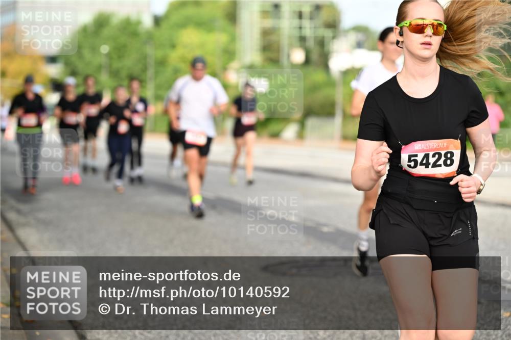 06.09.2026 - CURREX Alsterlauf Dr. Thomas Lammeyer http://msf.ph/oto/10140592 06.09.2026 10:08:37 Laufen 5428 meine-sportfotos.de