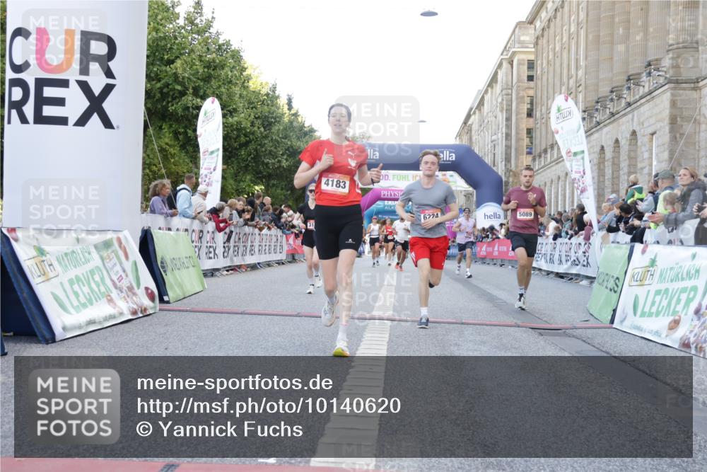06.09.2026 - CURREX Alsterlauf Yannick Fuchs http://msf.ph/oto/10140620 06.09.2026 09:46:27 Ziel 2342, 2563, 2683, 2752, 3132, 3182, 4183, 4287, 4537, 4619, 5419, 5515, 6224 meine-sportfotos.de