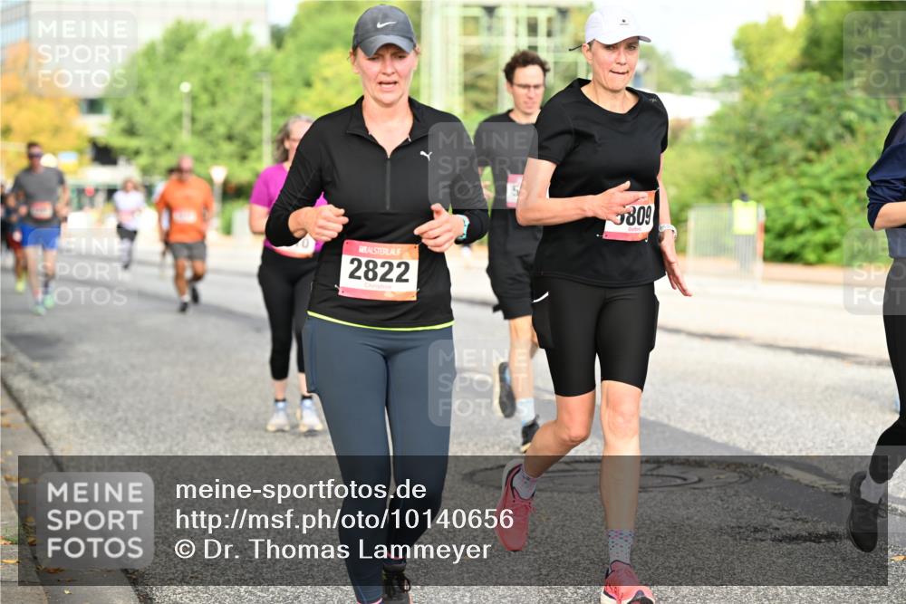 06.09.2026 - CURREX Alsterlauf Dr. Thomas Lammeyer http://msf.ph/oto/10140656 06.09.2026 10:08:44 Laufen 2822, 809 meine-sportfotos.de