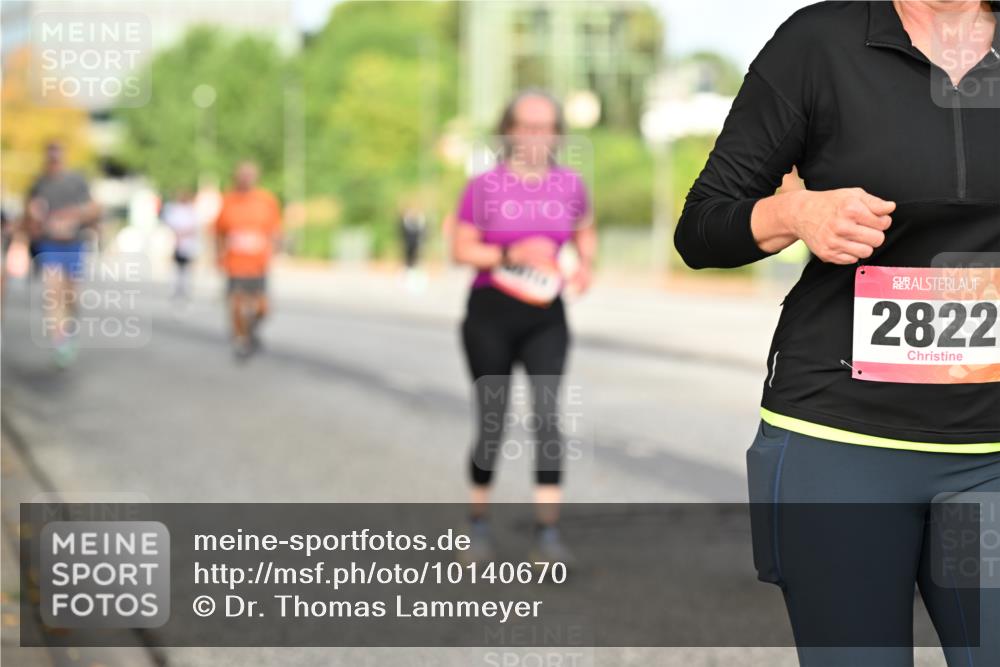 06.09.2026 - CURREX Alsterlauf Dr. Thomas Lammeyer http://msf.ph/oto/10140670 06.09.2026 10:08:45 Laufen 2822 meine-sportfotos.de