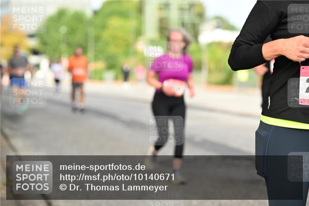 06.09.2026 - CURREX Alsterlauf Dr. Thomas Lammeyer http://msf.ph/oto/10140671 06.09.2026 10:08:45 Laufen  meine-sportfotos.de