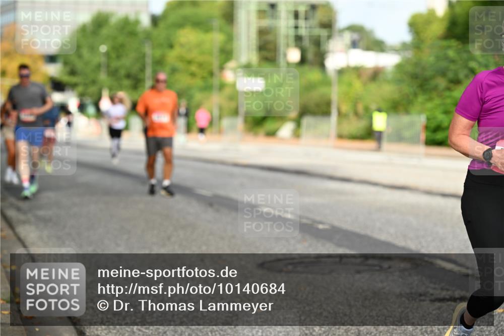 06.09.2026 - CURREX Alsterlauf Dr. Thomas Lammeyer http://msf.ph/oto/10140684 06.09.2026 10:08:47 Laufen  meine-sportfotos.de