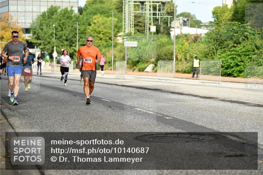 06.09.2026 - CURREX Alsterlauf Dr. Thomas Lammeyer http://msf.ph/oto/10140687 06.09.2026 10:08:47 Laufen 285, 3139, 10, 2678 meine-sportfotos.de