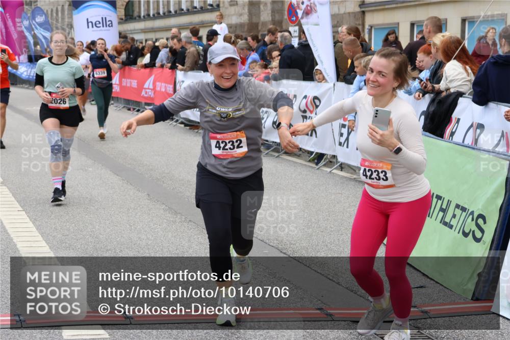 06.09.2026 - CURREX Alsterlauf Strokosch-Dieckow http://msf.ph/oto/10140706 06.09.2026 10:18:11 Ziel 1297, 2026, 2208, 2209, 2262, 3018, 3917, 4134, 4232, 4906, 4915, 6339, 8290 meine-sportfotos.de
