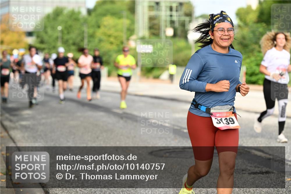 06.09.2026 - CURREX Alsterlauf Dr. Thomas Lammeyer http://msf.ph/oto/10140757 06.09.2026 10:08:56 Laufen 3139 meine-sportfotos.de