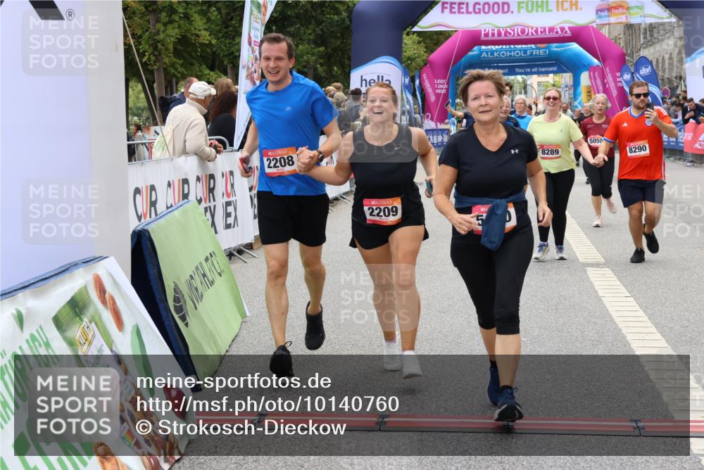 06.09.2026 - CURREX Alsterlauf Strokosch-Dieckow http://msf.ph/oto/10140760 06.09.2026 10:18:13 Ziel 1297, 2026, 2208, 2209, 2262, 3083, 3917, 4134, 4232, 4479, 4906, 5050, 6339, 8290 meine-sportfotos.de