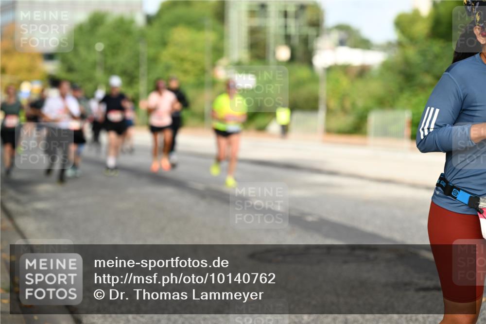 06.09.2026 - CURREX Alsterlauf Dr. Thomas Lammeyer http://msf.ph/oto/10140762 06.09.2026 10:08:56 Laufen  meine-sportfotos.de
