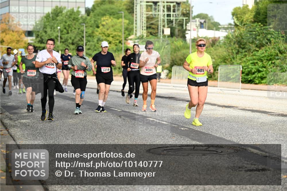 06.09.2026 - CURREX Alsterlauf Dr. Thomas Lammeyer http://msf.ph/oto/10140777 06.09.2026 10:08:58 Laufen 3901, 2596, 2215, 2218, 2601, 8091, 601 meine-sportfotos.de