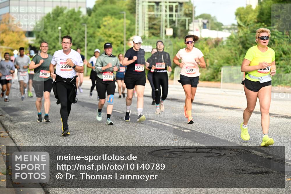 06.09.2026 - CURREX Alsterlauf Dr. Thomas Lammeyer http://msf.ph/oto/10140789 06.09.2026 10:09:00 Laufen 3901, 2596, 2601, 2218, 01, 8091, 2215 meine-sportfotos.de