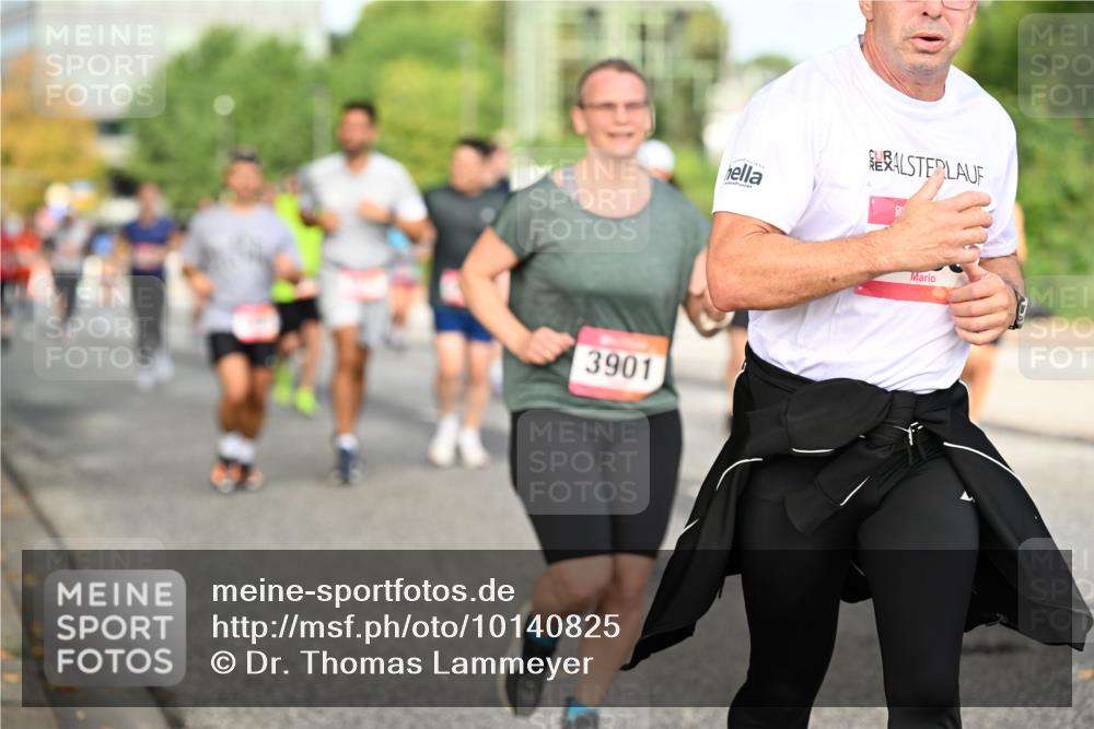 06.09.2026 - CURREX Alsterlauf Dr. Thomas Lammeyer http://msf.ph/oto/10140825 06.09.2026 10:09:04 Laufen 3901 meine-sportfotos.de