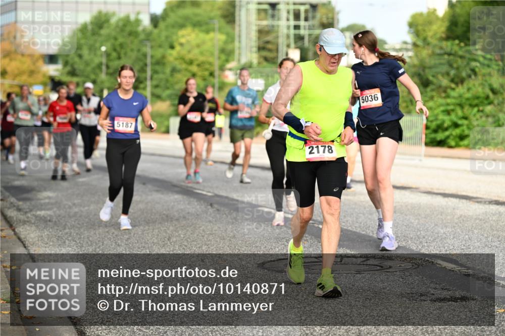 06.09.2026 - CURREX Alsterlauf Dr. Thomas Lammeyer http://msf.ph/oto/10140871 06.09.2026 10:09:09 Laufen 5187, 2178, 5036 meine-sportfotos.de