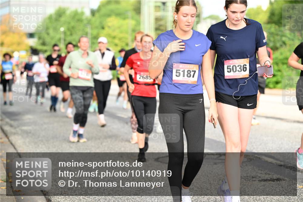 06.09.2026 - CURREX Alsterlauf Dr. Thomas Lammeyer http://msf.ph/oto/10140919 06.09.2026 10:09:15 Laufen 2685, 5187, 5036 meine-sportfotos.de