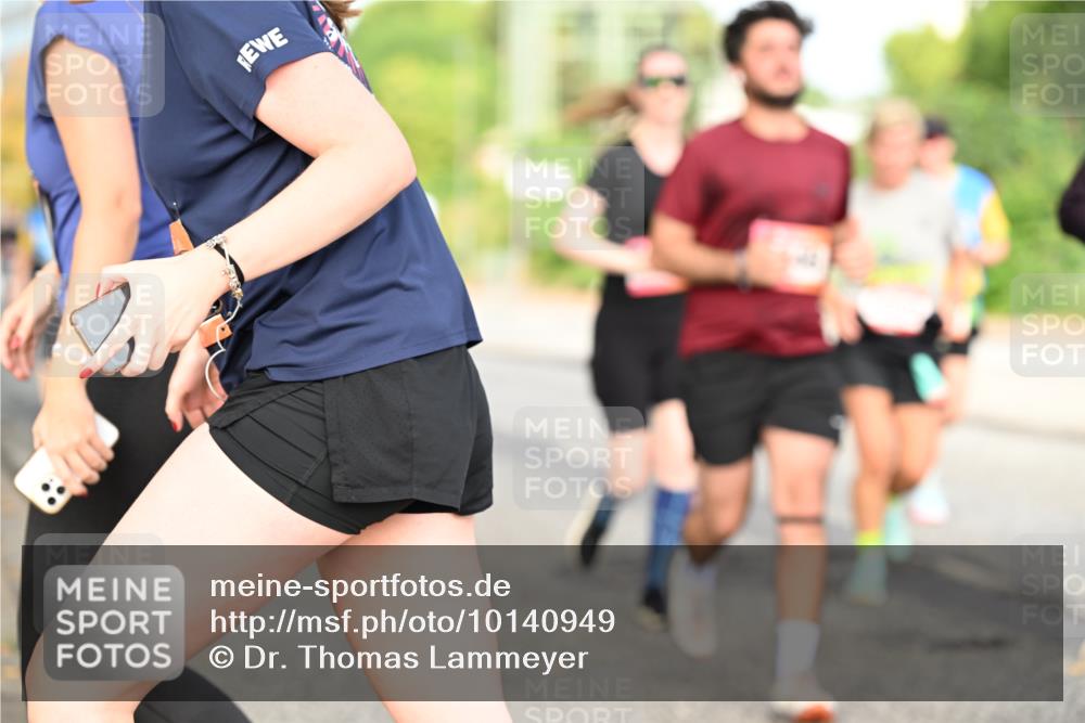 06.09.2026 - CURREX Alsterlauf Dr. Thomas Lammeyer http://msf.ph/oto/10140949 06.09.2026 10:09:20 Laufen  meine-sportfotos.de