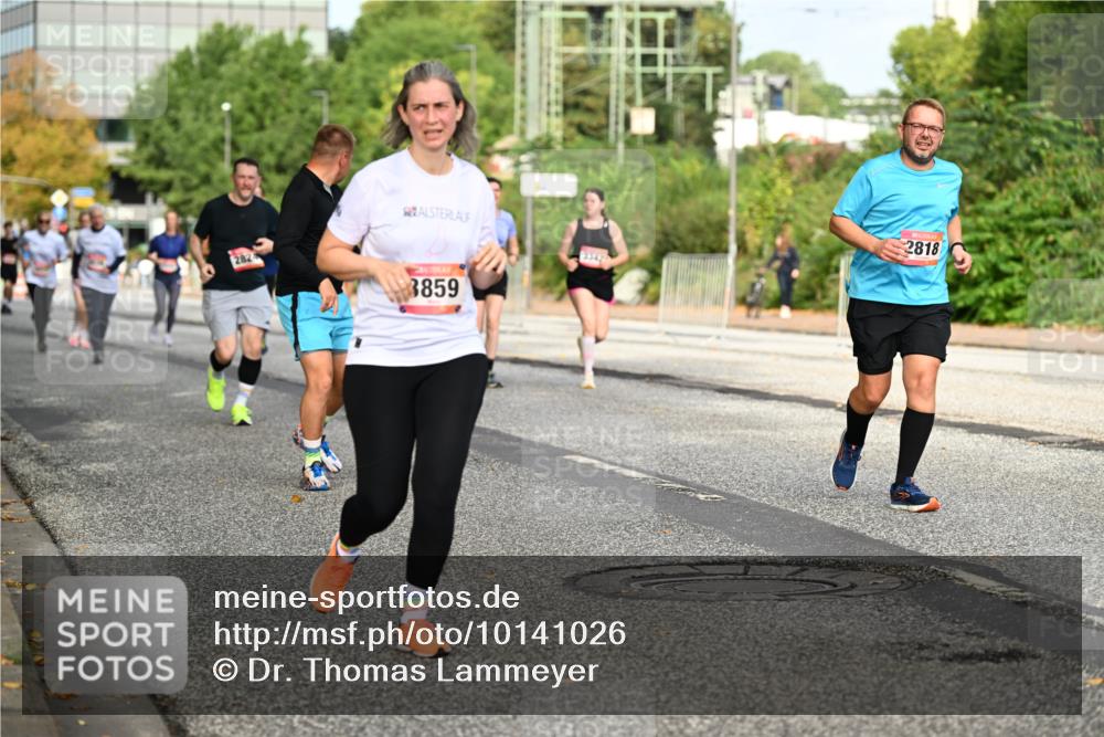 06.09.2026 - CURREX Alsterlauf Dr. Thomas Lammeyer http://msf.ph/oto/10141026 06.09.2026 10:09:28 Laufen 282, 3859, 2818 meine-sportfotos.de
