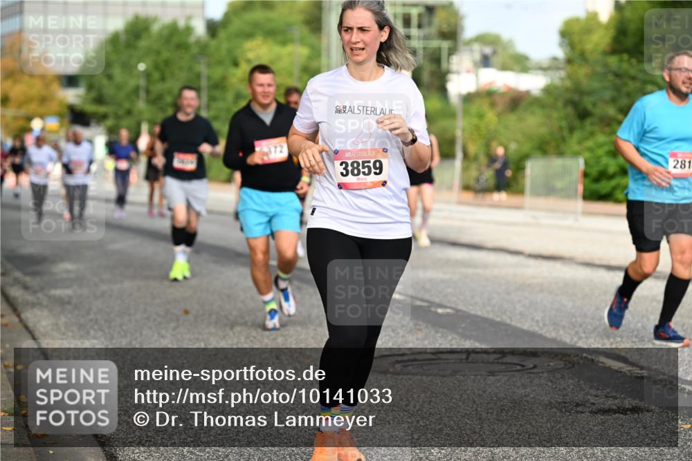 06.09.2026 - CURREX Alsterlauf Dr. Thomas Lammeyer http://msf.ph/oto/10141033 06.09.2026 10:09:29 Laufen 3859, 281 meine-sportfotos.de