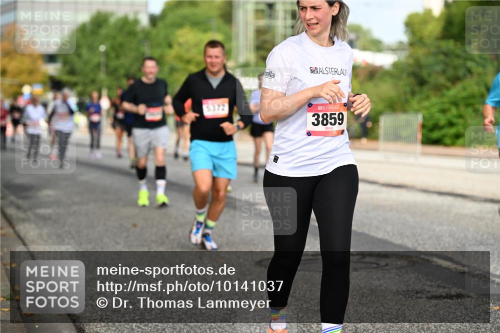 06.09.2026 - CURREX Alsterlauf Dr. Thomas Lammeyer http://msf.ph/oto/10141037 06.09.2026 10:09:30 Laufen 5372, 3859 meine-sportfotos.de
