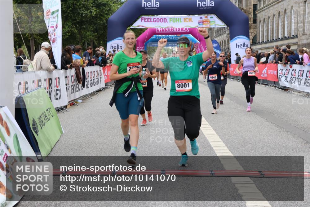06.09.2026 - CURREX Alsterlauf Strokosch-Dieckow http://msf.ph/oto/10141070 06.09.2026 10:18:36 Ziel 2271, 2287, 2349, 2651, 2656, 2960, 3052, 3358, 3654, 4648, 8001 meine-sportfotos.de