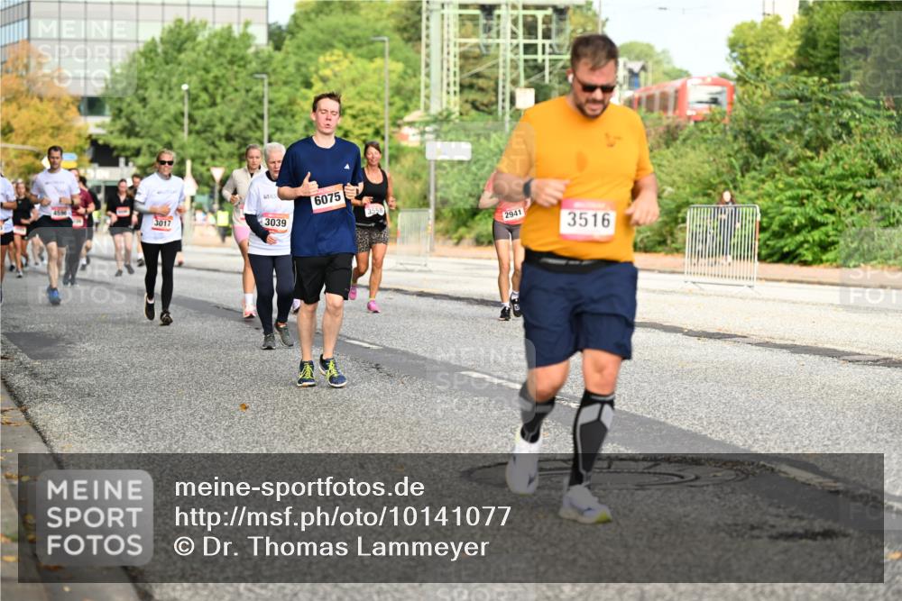 06.09.2026 - CURREX Alsterlauf Dr. Thomas Lammeyer http://msf.ph/oto/10141077 06.09.2026 10:09:34 Laufen 4596, 3017, 3039, 6075, 3558, 2941, 3516 meine-sportfotos.de
