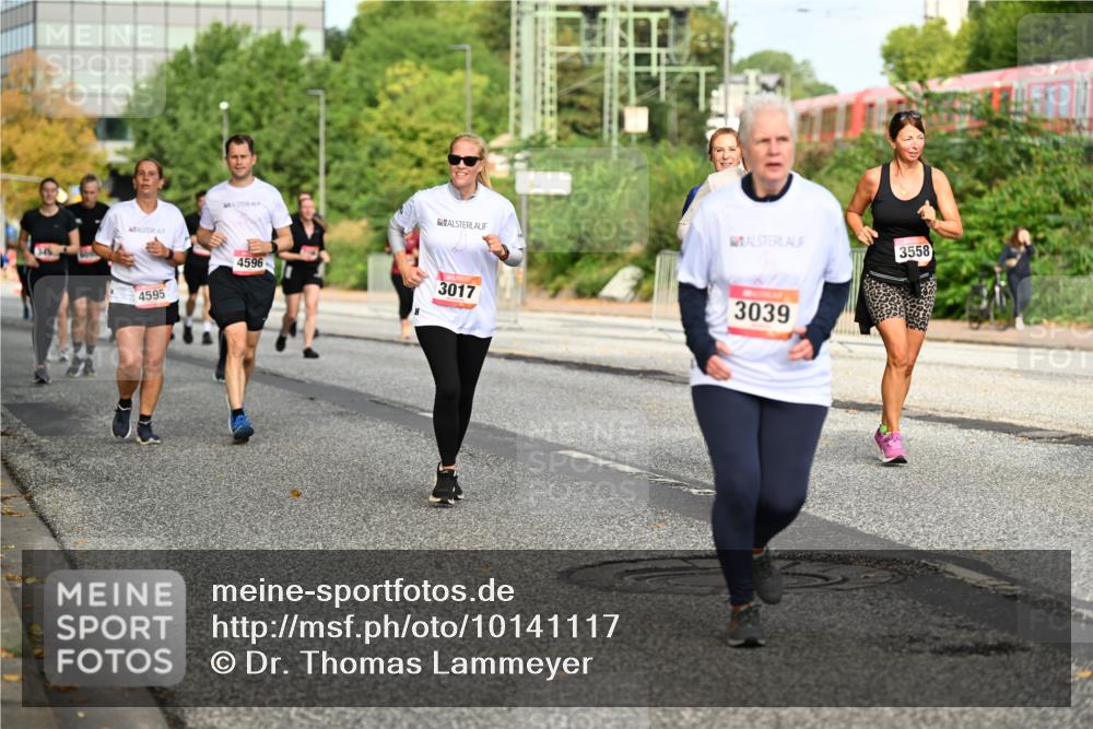 06.09.2026 - CURREX Alsterlauf Dr. Thomas Lammeyer http://msf.ph/oto/10141117 06.09.2026 10:09:38 Laufen 4595, 4596, 3017, 3039, 3558 meine-sportfotos.de