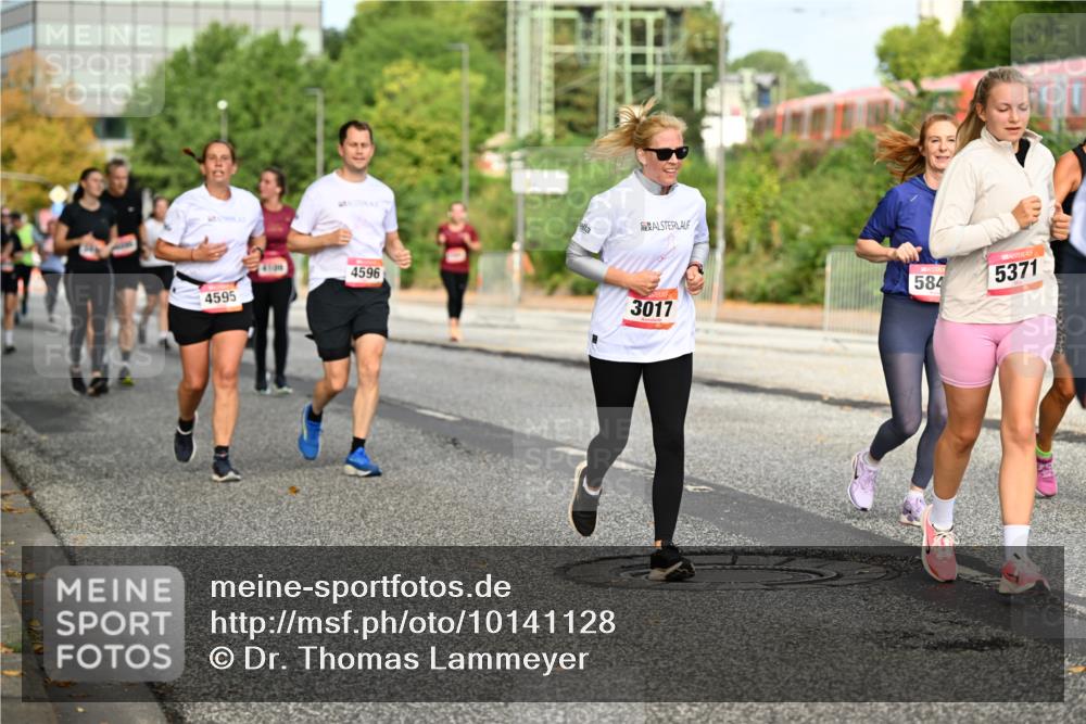 06.09.2026 - CURREX Alsterlauf Dr. Thomas Lammeyer http://msf.ph/oto/10141128 06.09.2026 10:09:40 Laufen 4596, 4595, 3017, 584, 5371 meine-sportfotos.de