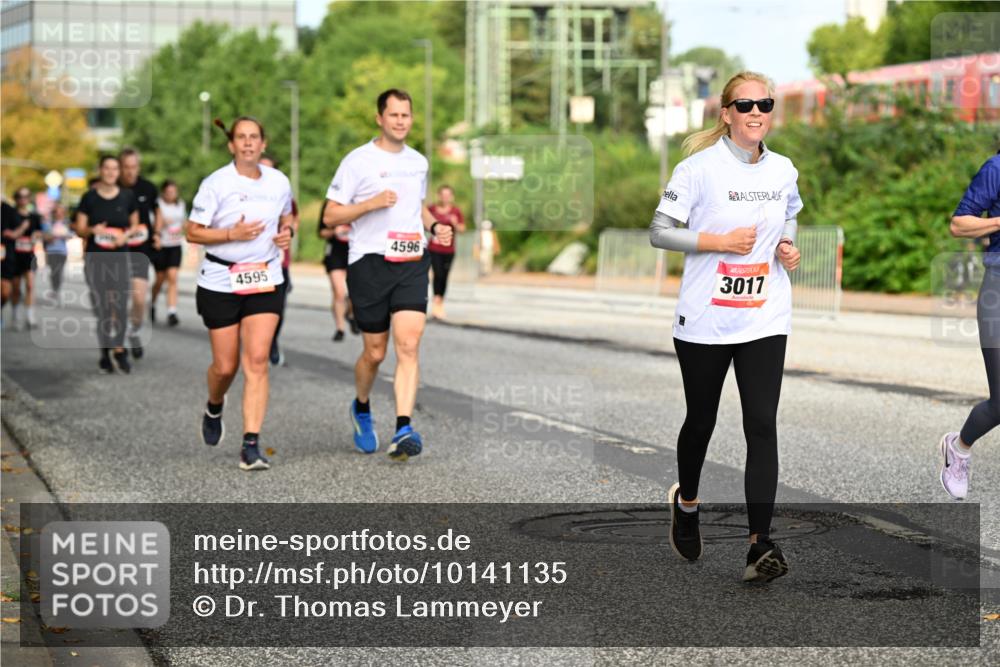 06.09.2026 - CURREX Alsterlauf Dr. Thomas Lammeyer http://msf.ph/oto/10141135 06.09.2026 10:09:40 Laufen 4596, 4595, 3017 meine-sportfotos.de