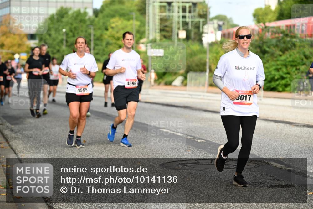 06.09.2026 - CURREX Alsterlauf Dr. Thomas Lammeyer http://msf.ph/oto/10141136 06.09.2026 10:09:40 Laufen 4595, 4596, 3017 meine-sportfotos.de