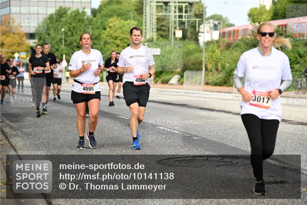 06.09.2026 - CURREX Alsterlauf Dr. Thomas Lammeyer http://msf.ph/oto/10141138 06.09.2026 10:09:41 Laufen 345, 4595, 4590, 3017 meine-sportfotos.de