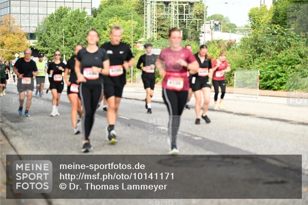 06.09.2026 - CURREX Alsterlauf Dr. Thomas Lammeyer http://msf.ph/oto/10141171 06.09.2026 10:09:44 Laufen 43, 4 meine-sportfotos.de