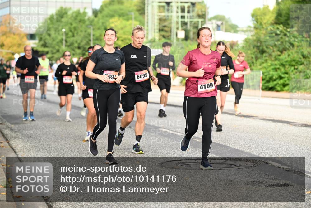 06.09.2026 - CURREX Alsterlauf Dr. Thomas Lammeyer http://msf.ph/oto/10141176 06.09.2026 10:09:45 Laufen 2384, 494, 6095, 5440, 21, 0975, 4109 meine-sportfotos.de