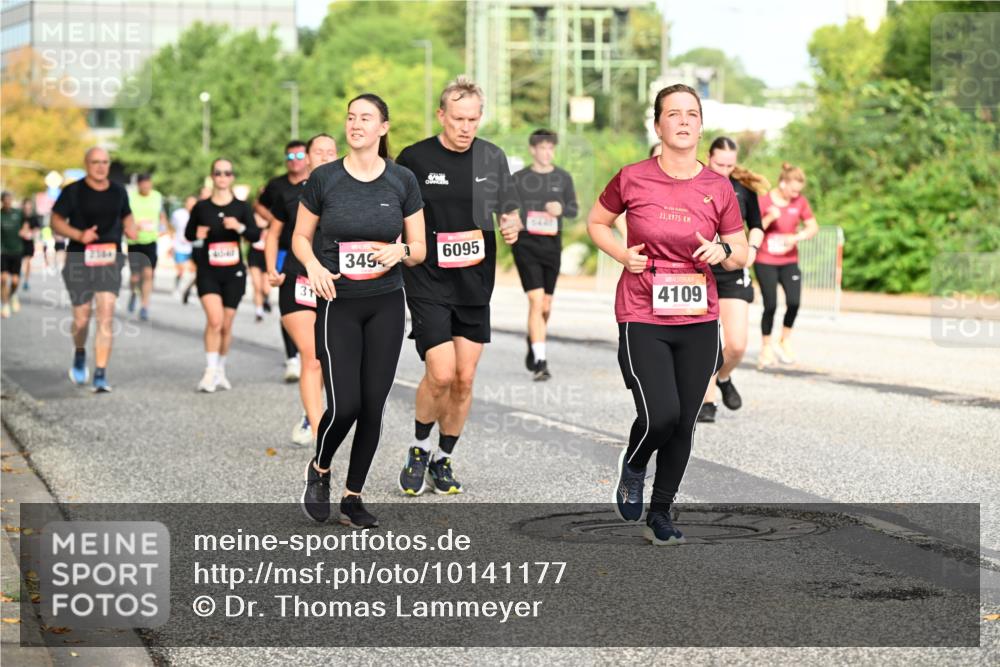 06.09.2026 - CURREX Alsterlauf Dr. Thomas Lammeyer http://msf.ph/oto/10141177 06.09.2026 10:09:45 Laufen 349, 6095, 5467, 21, 0975, 4109 meine-sportfotos.de