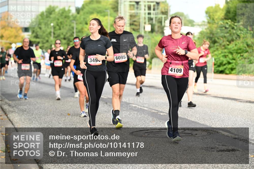 06.09.2026 - CURREX Alsterlauf Dr. Thomas Lammeyer http://msf.ph/oto/10141178 06.09.2026 10:09:45 Laufen 349, 6095, 21, 0975, 4109 meine-sportfotos.de
