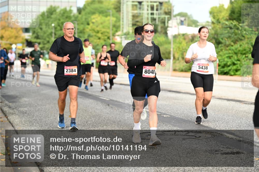 06.09.2026 - CURREX Alsterlauf Dr. Thomas Lammeyer http://msf.ph/oto/10141194 06.09.2026 10:09:49 Laufen 2384, 8040, 5438 meine-sportfotos.de