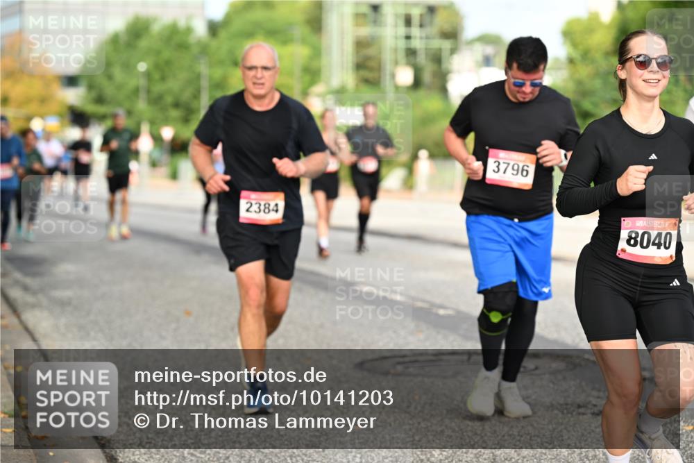 06.09.2026 - CURREX Alsterlauf Dr. Thomas Lammeyer http://msf.ph/oto/10141203 06.09.2026 10:09:50 Laufen 2384, 3796, 8040 meine-sportfotos.de