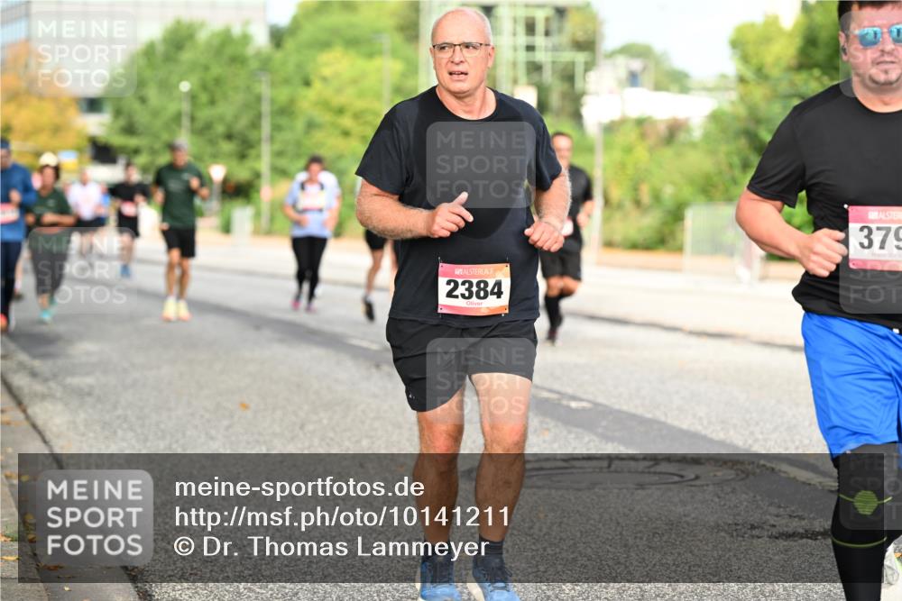 06.09.2026 - CURREX Alsterlauf Dr. Thomas Lammeyer http://msf.ph/oto/10141211 06.09.2026 10:09:51 Laufen 2384, 379 meine-sportfotos.de