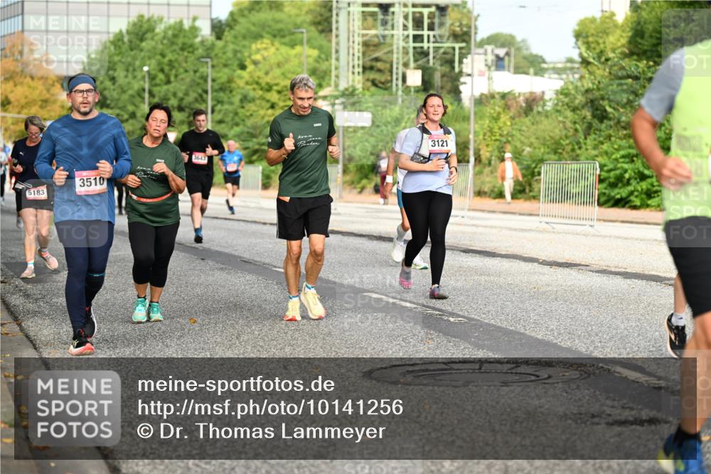 06.09.2026 - CURREX Alsterlauf Dr. Thomas Lammeyer http://msf.ph/oto/10141256 06.09.2026 10:09:56 Laufen 3510, 5183, 3643, 3121 meine-sportfotos.de